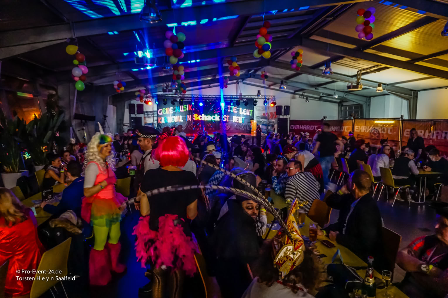 Pro-Event-24 Ihr professioneller Partner für Ihr Event – Eventplanung, Hochzeiten, Familienfeiern, Jubiläen, Geburtstage, Firmenfeiern, Ambientebeleuchtung, Architekturbeleuchtung, Fassadenbeleuchtung, Fassadenfeuerwerke, Musikfeuerwerke, Lasershows, Moderation, Promotion, Beschallungen, Luftaufnahmen, Luft- Videos, Mobildiscothek