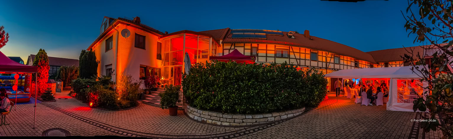 Pro-Event-24 Ihr professioneller Partner für Ihr Event – Eventplanung, Hochzeiten, Familienfeiern, Jubiläen, Geburtstage, Firmenfeiern, Ambientebeleuchtung, Architekturbeleuchtung, Fassadenbeleuchtung, Fassadenfeuerwerke, Musikfeuerwerke, Lasershows, Moderation, Promotion, Beschallungen, Luftaufnahmen, Luft- Videos, Mobildiscothek