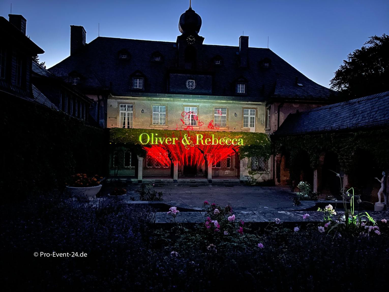 Pro-Event-24 Ihr professioneller Partner für Ihr Event – Eventplanung, Hochzeiten, Familienfeiern, Jubiläen, Geburtstage, Firmenfeiern, Ambientebeleuchtung, Architekturbeleuchtung, Fassadenbeleuchtung, Fassadenfeuerwerke, Musikfeuerwerke, Lasershows, Moderation, Promotion, Beschallungen, Luftaufnahmen, Luft- Videos, Mobildiscothek